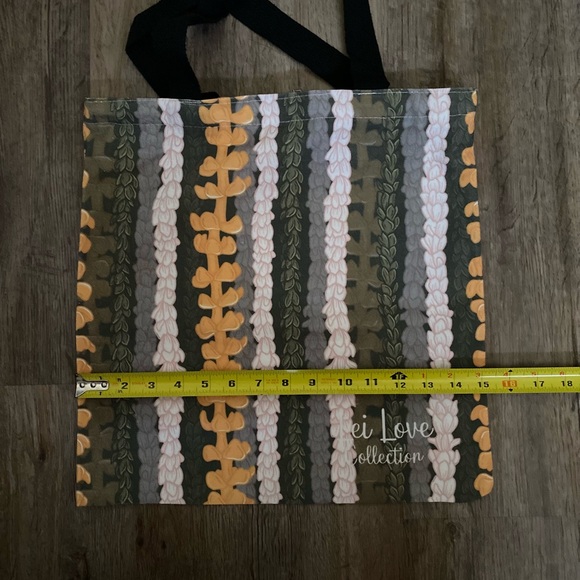 Canvas Hawaiian Lei Tote - Picture 3 of 6